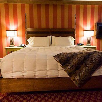 Champlain Hotel